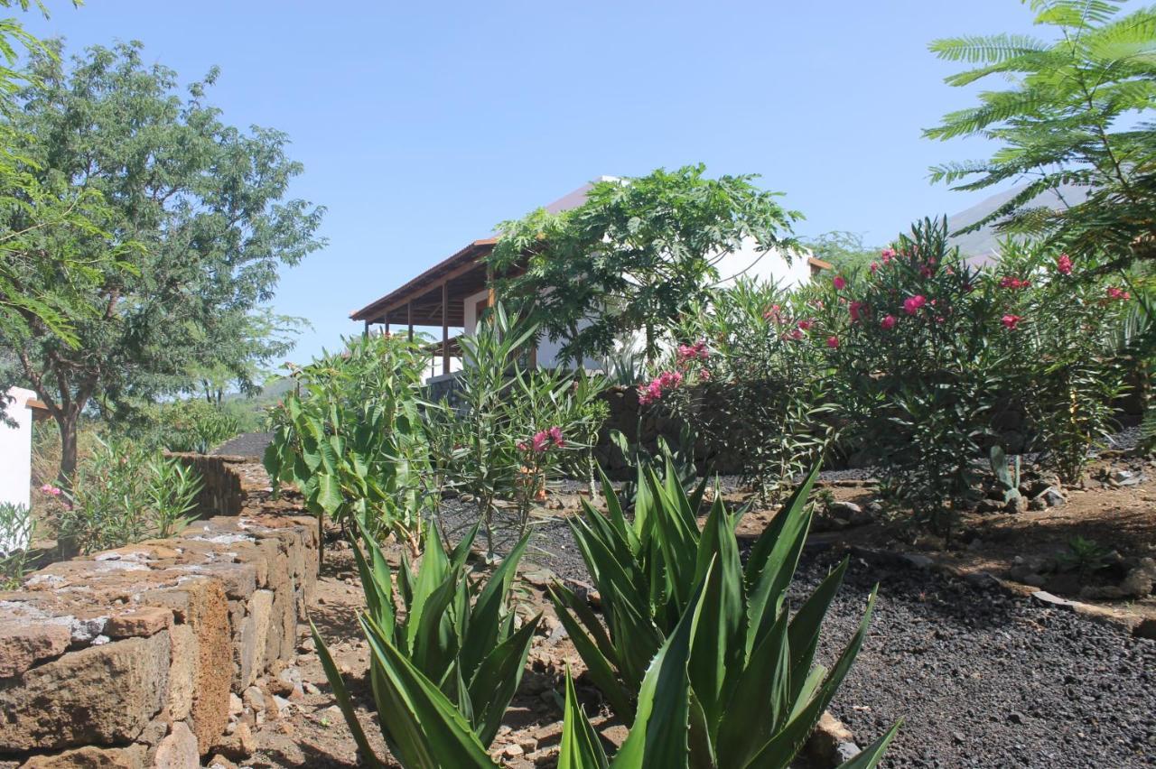 La Fora Ecolodge São Filipe Exteriér fotografie